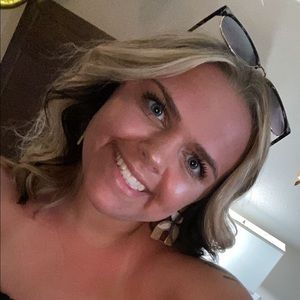 Meet your Posher, Leah